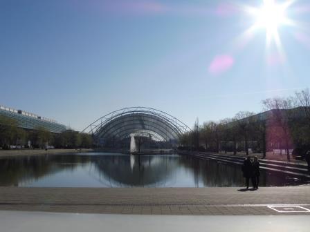 Glashalle außen 1