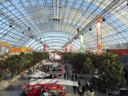 Glashalle innen 2